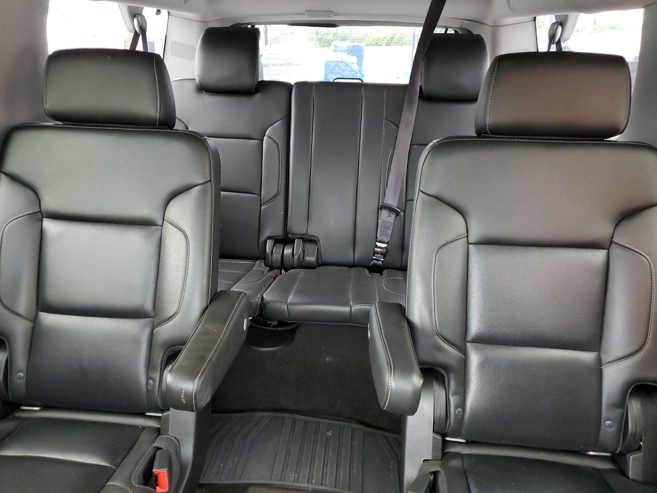2015 CHEVROLET Suburban