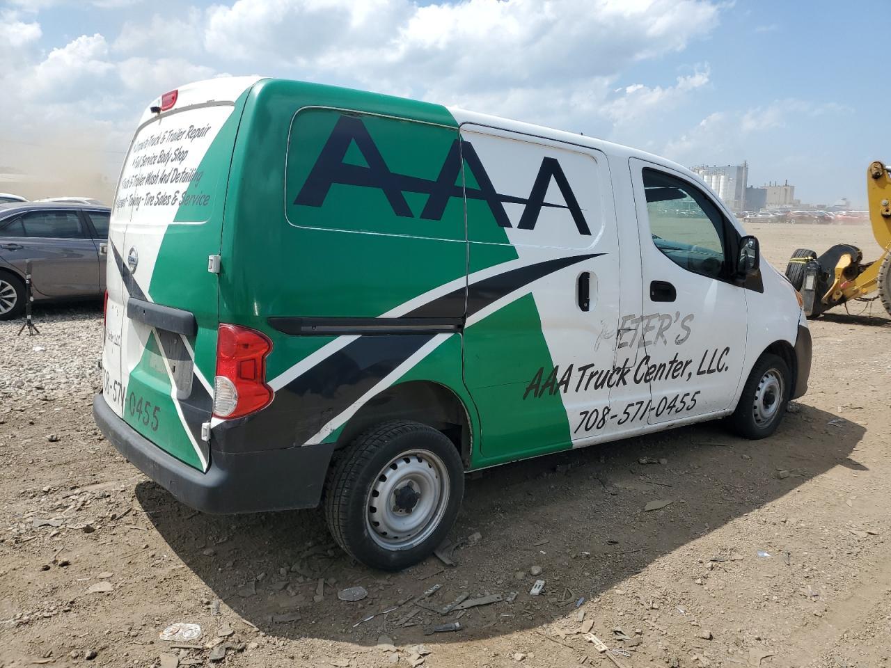 2017 NISSAN NV 200