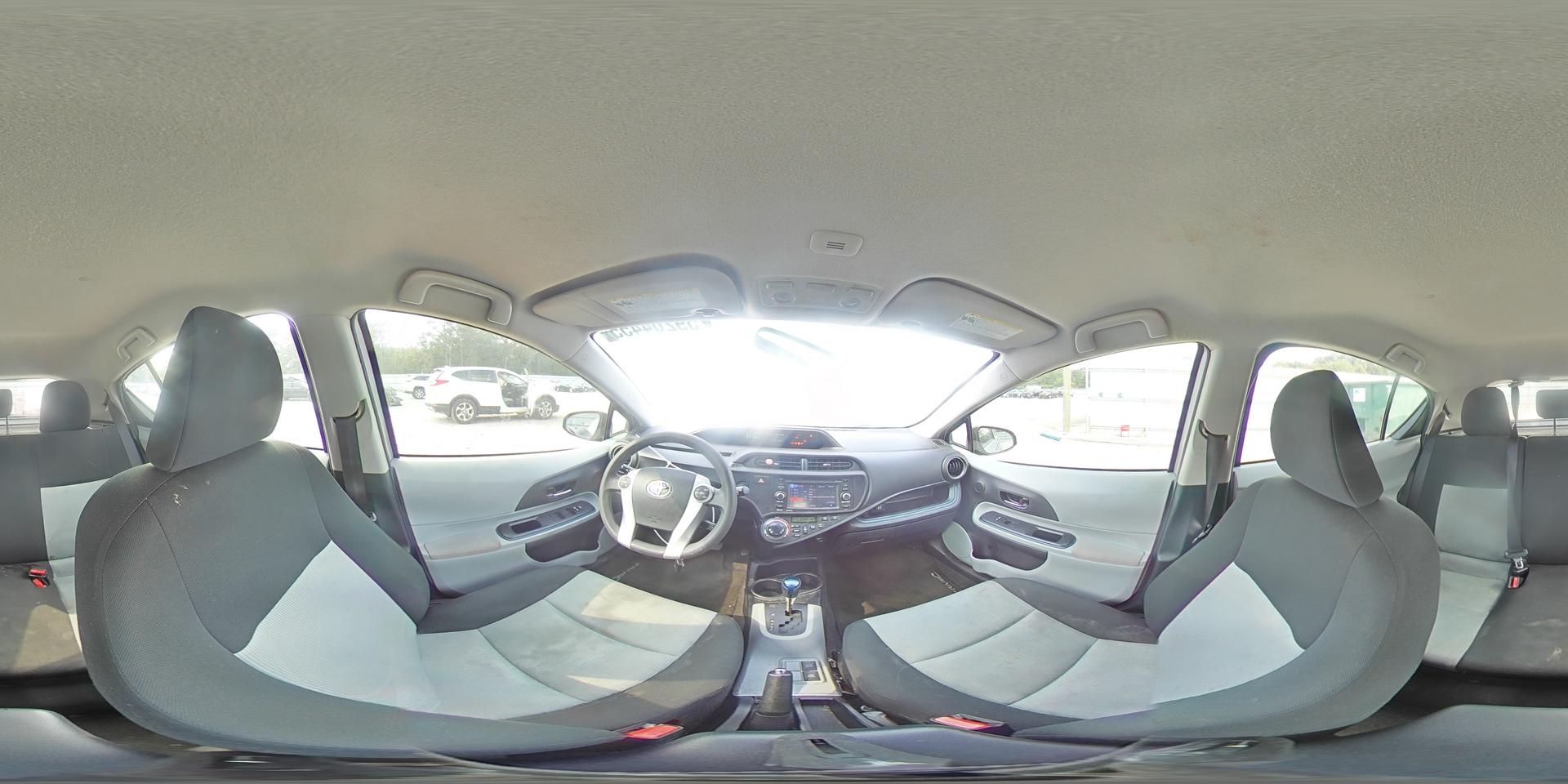 2013 TOYOTA PRIUS