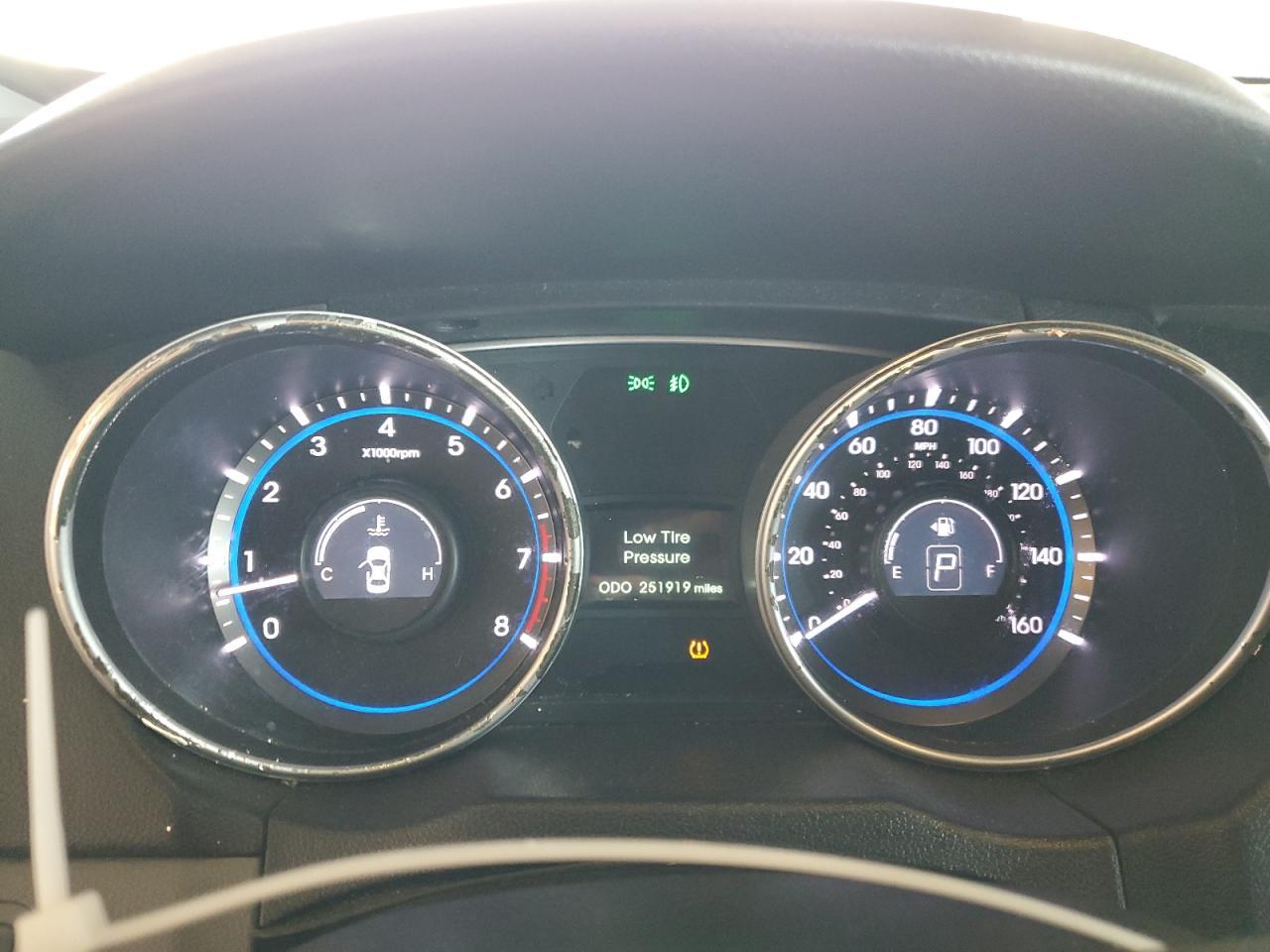2012 HYUNDAI SONATA