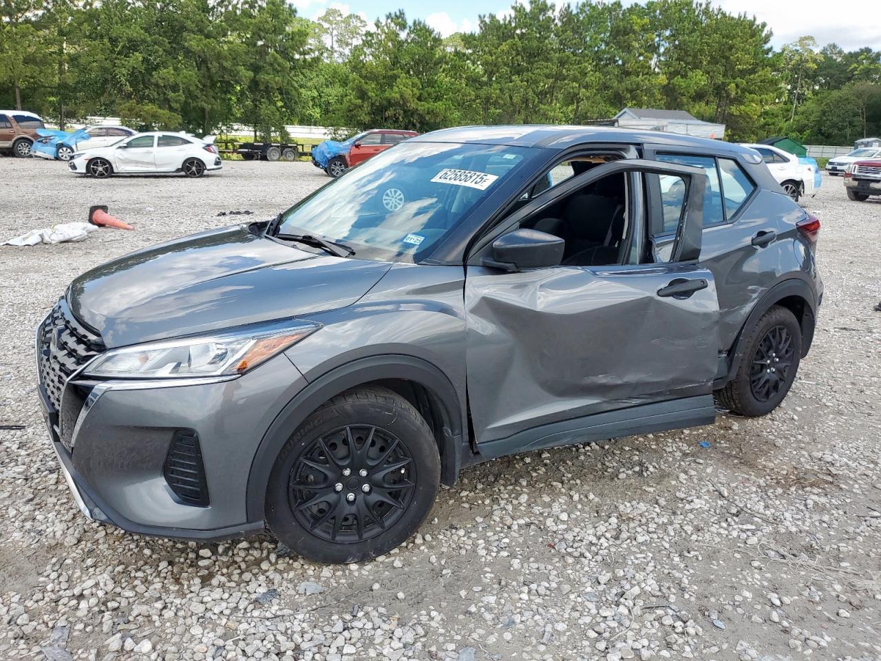 2022 NISSAN KICKS