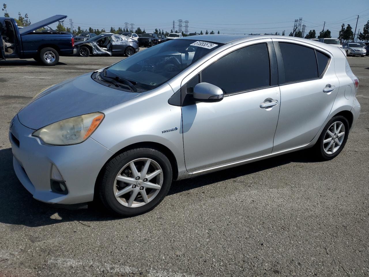 2012 TOYOTA Prius c