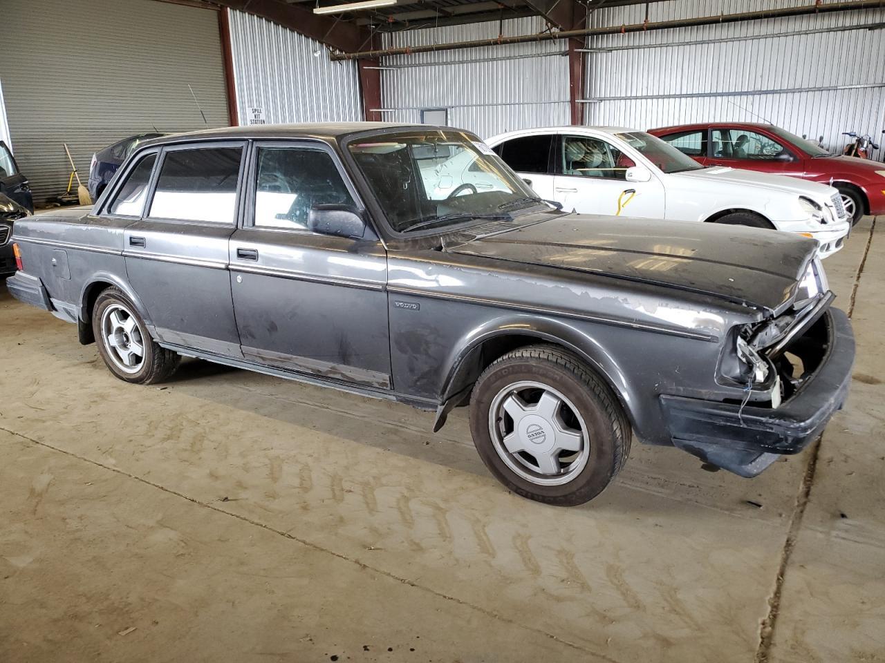 1993 VOLVO 240