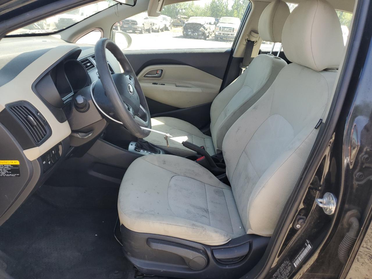 2013 KIA RIO