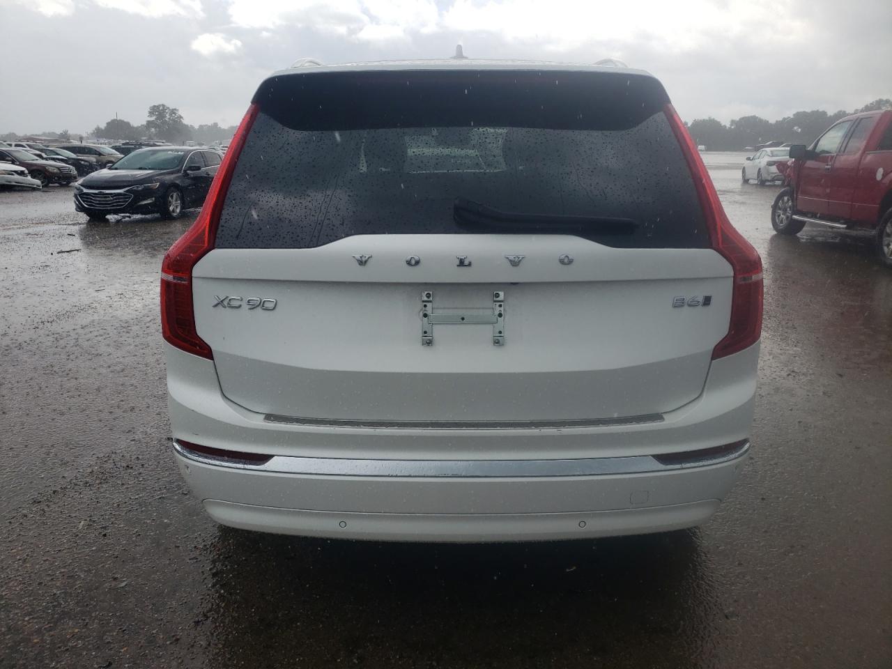 2024 VOLVO XC90