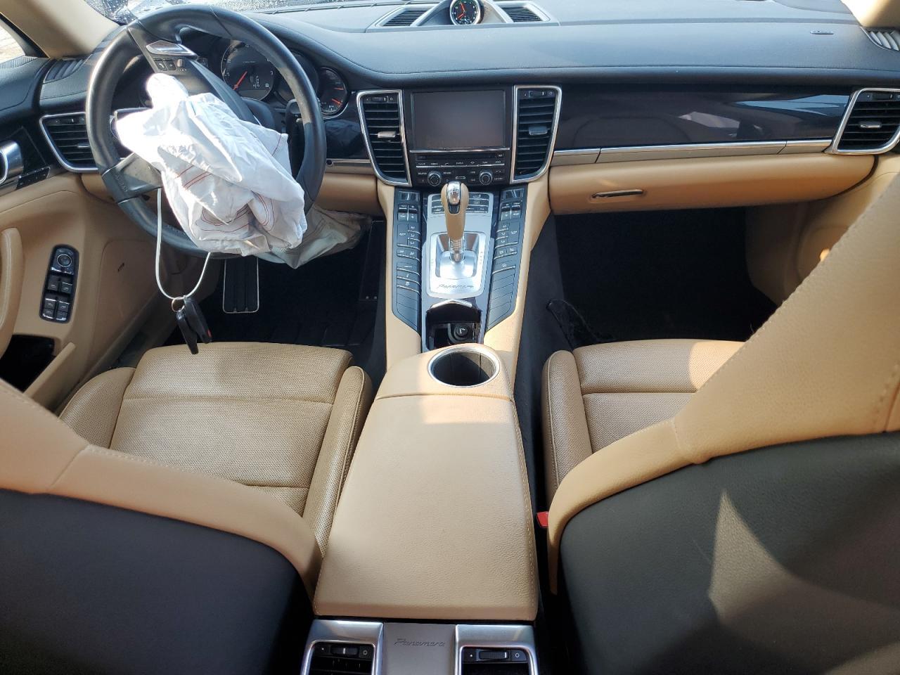 2015 PORSCHE Panamera