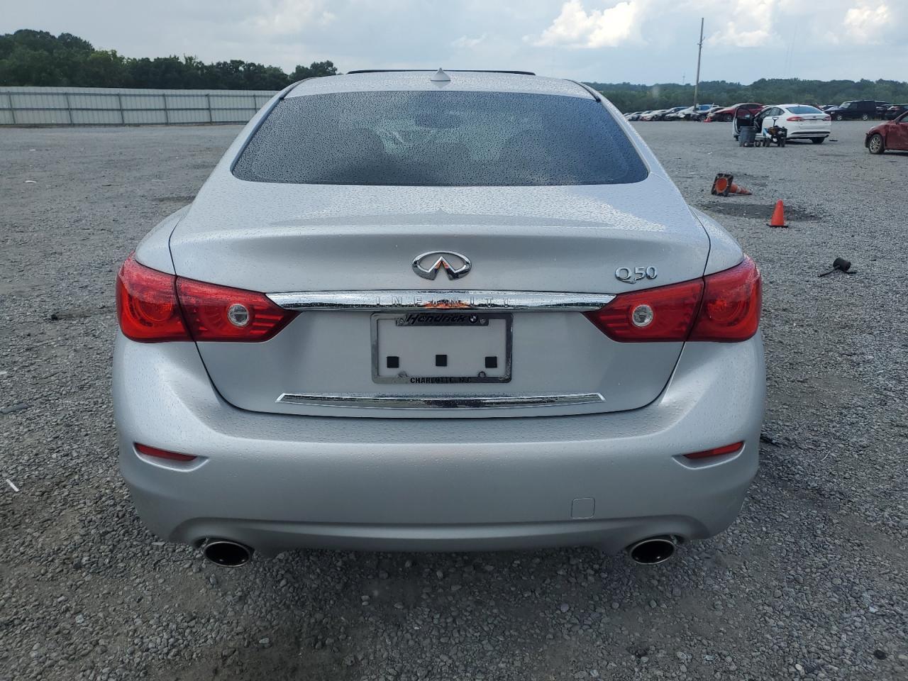 2015 INFINITI Q50
