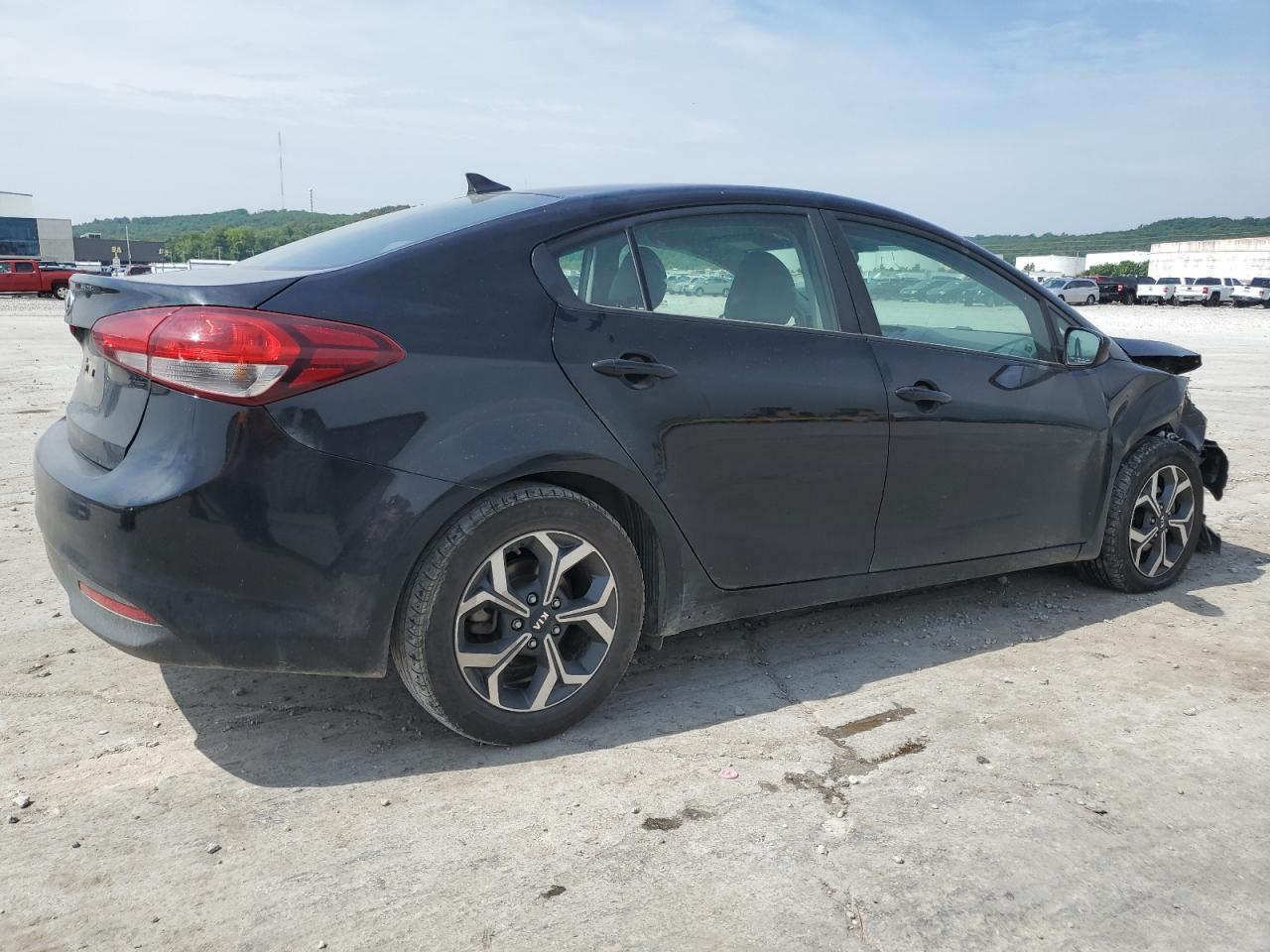 2017 KIA FORTE