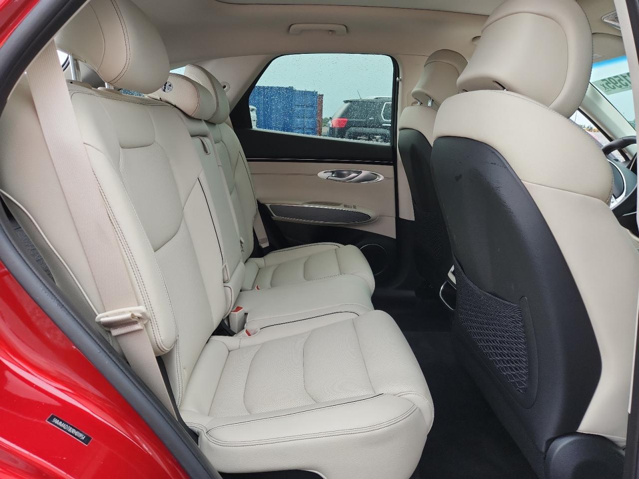 2024 GENESIS GV70