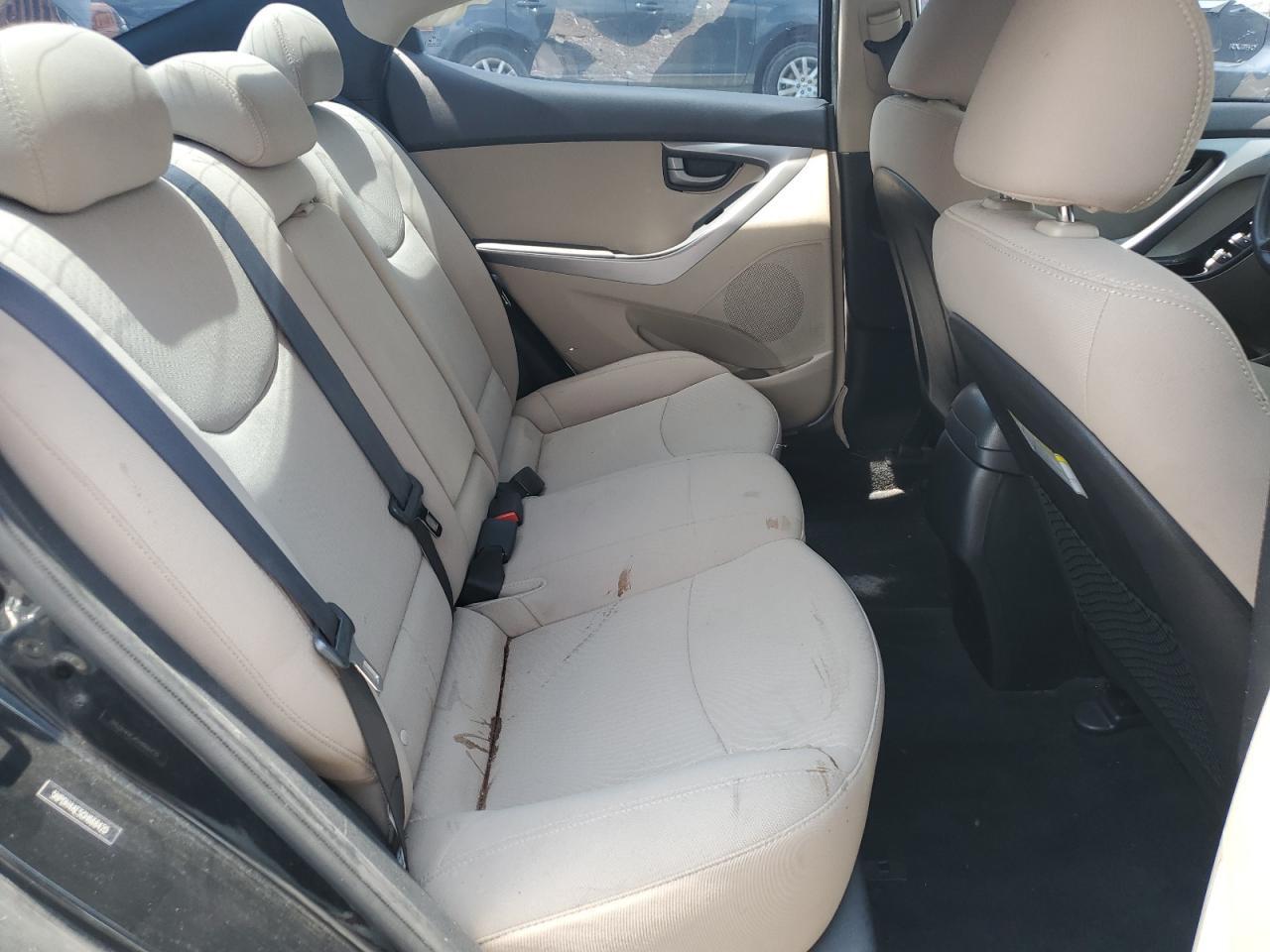 2016 HYUNDAI ELANTRA