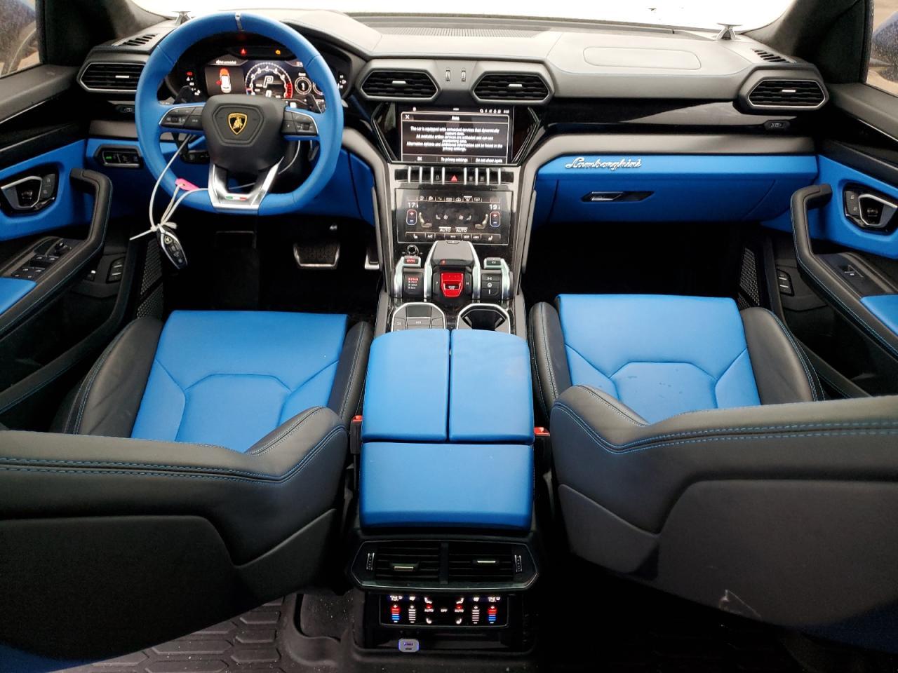 2022 Lamborghini Urus