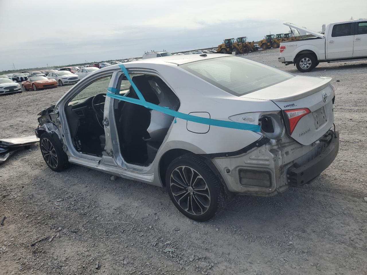 2015 TOYOTA COROLLA
