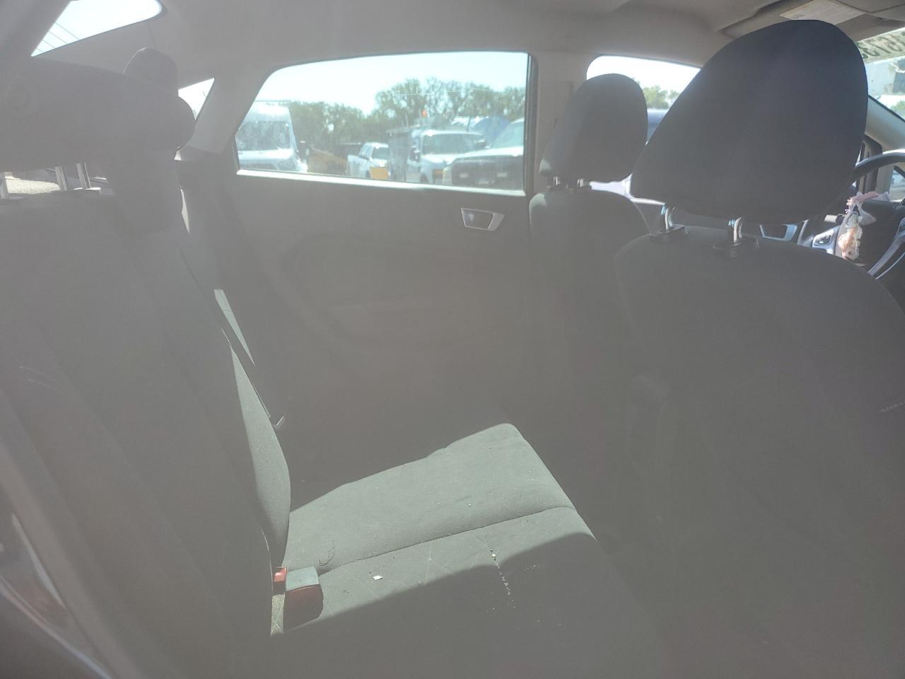 2015 FORD Fiesta