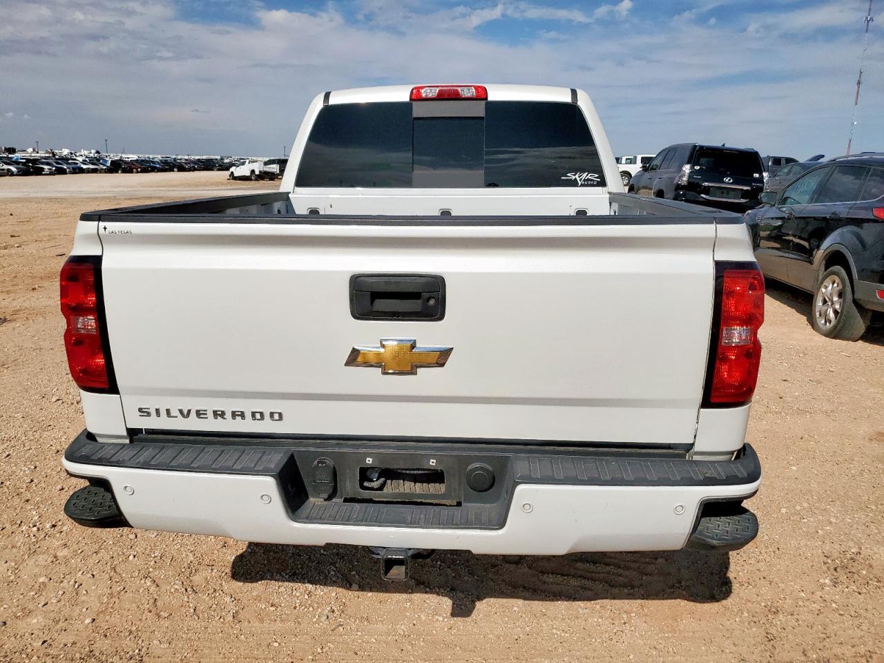2018 CHEVROLET Silverado