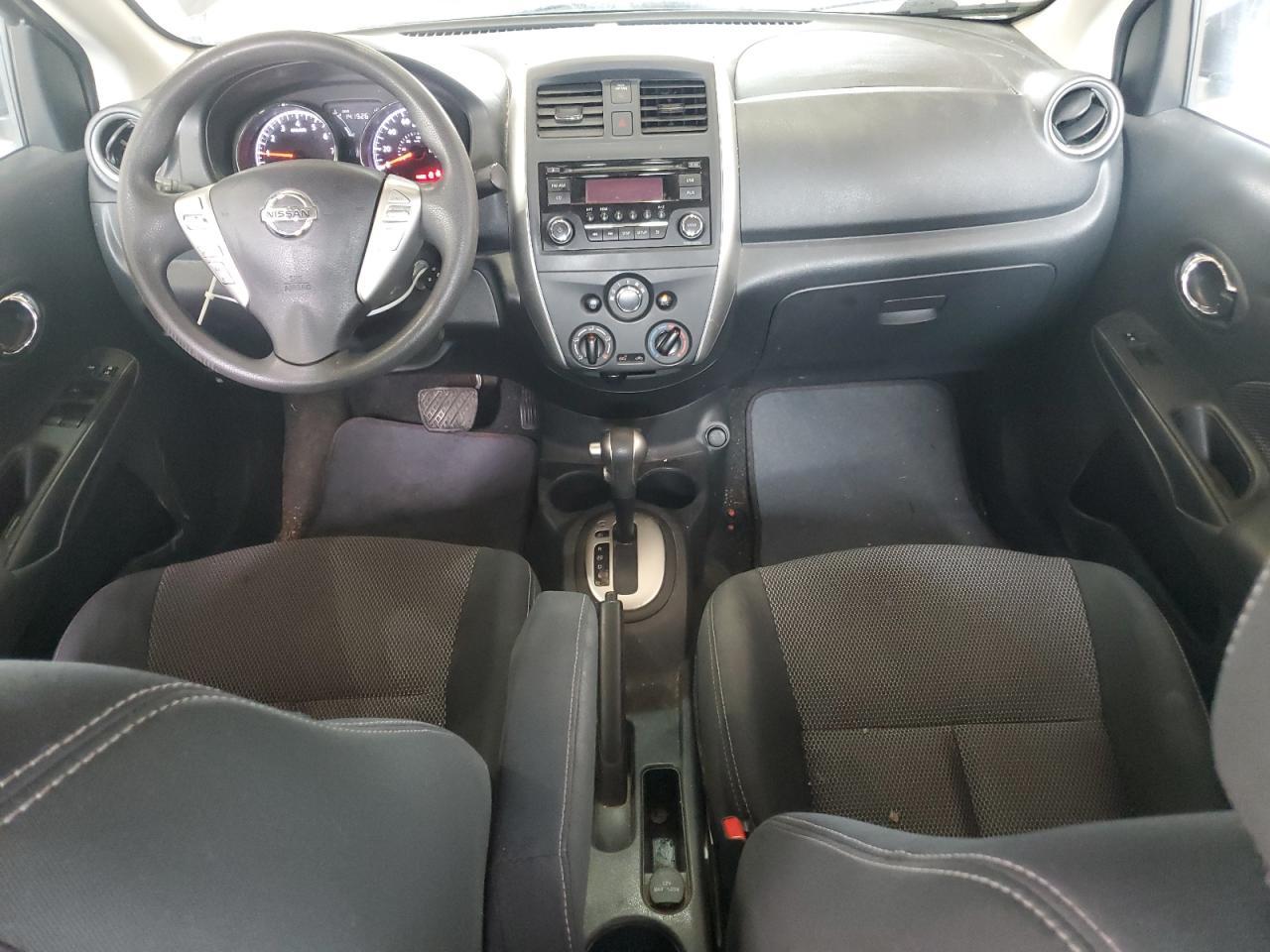 2017 NISSAN VERSA
