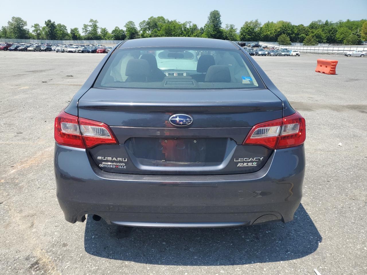 2017 SUBARU Legacy
