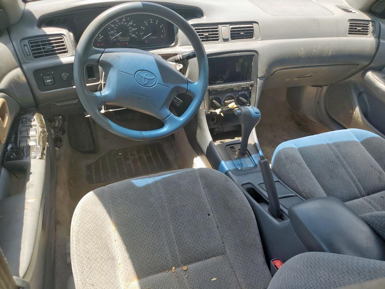 2001 TOYOTA CAMRY