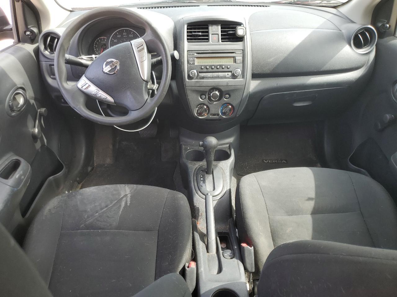2015 NISSAN VERSA