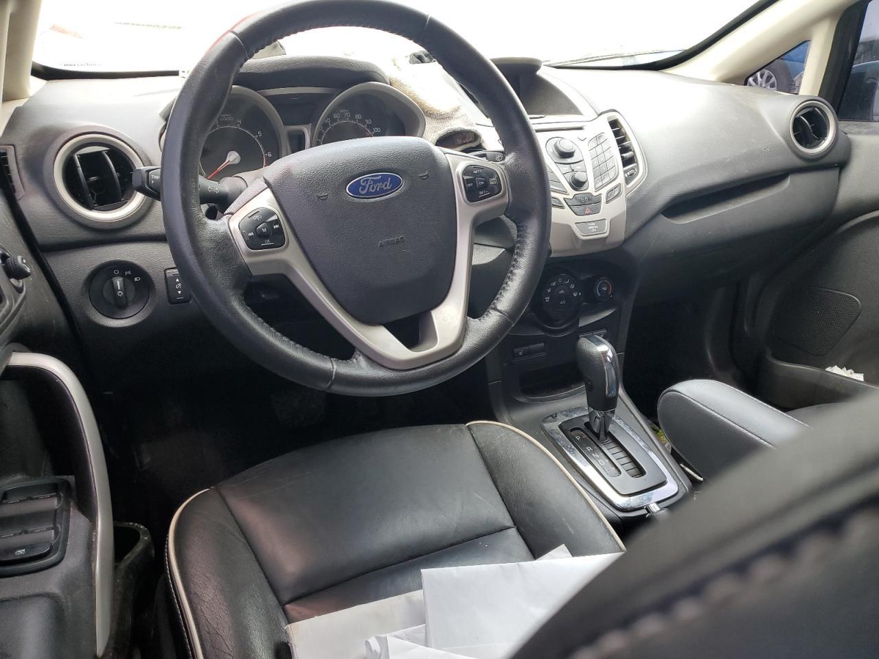 2012 FORD Fiesta