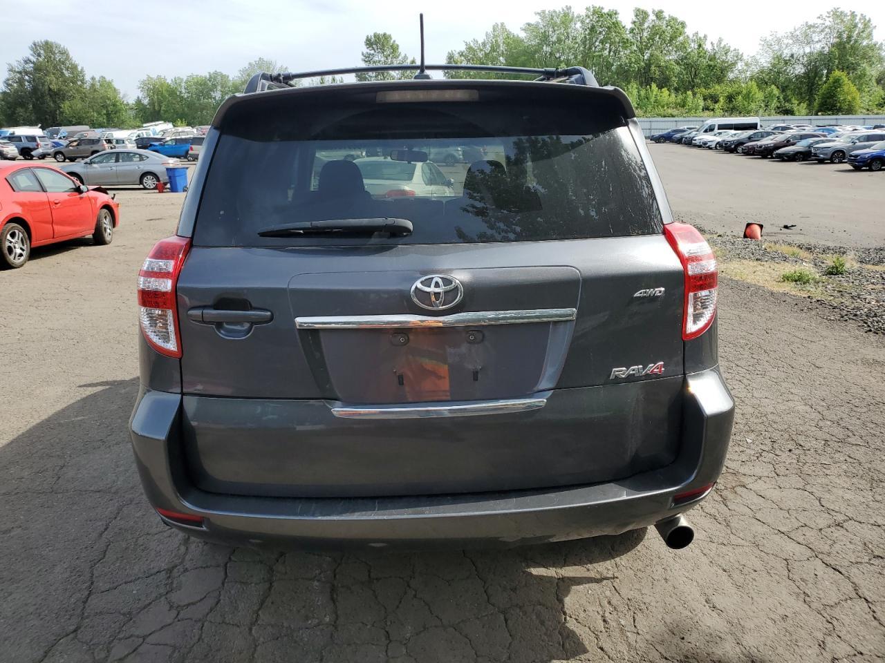 2011 TOYOTA RAV4