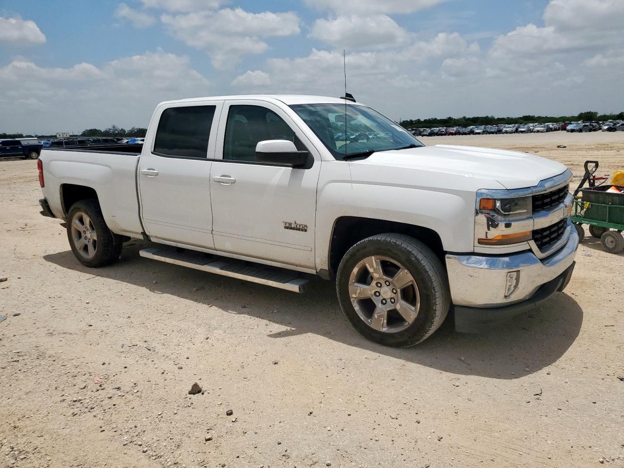 2018 CHEVROLET Silverado