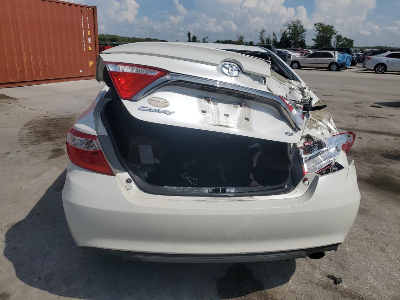2017 TOYOTA CAMRY