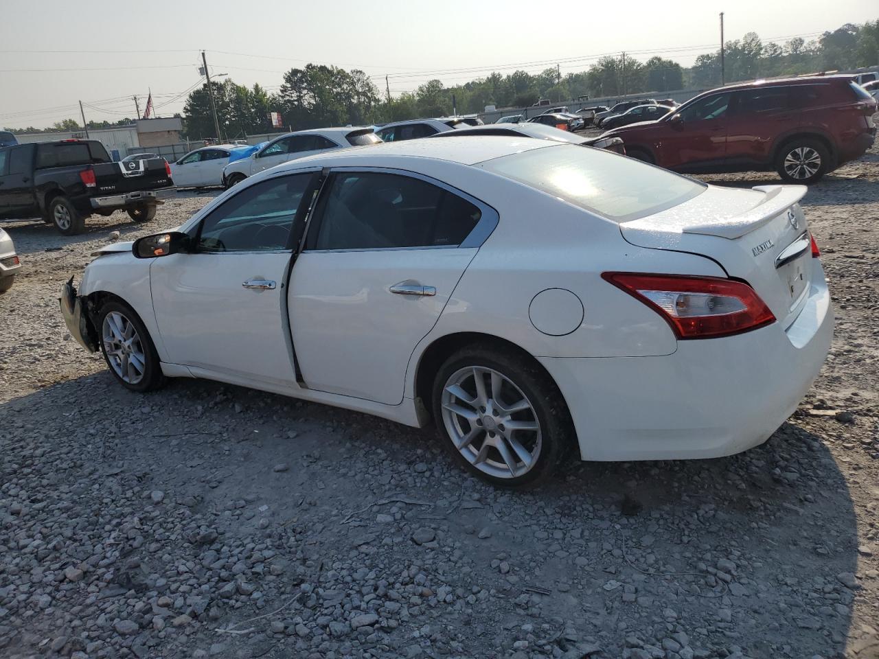 2011 NISSAN Maxima