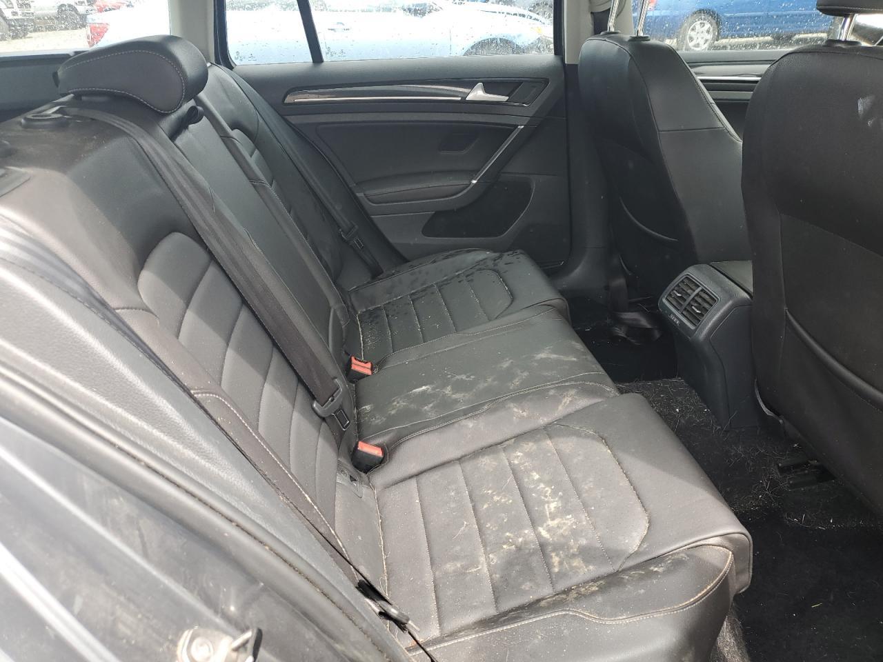 2015 VOLKSWAGEN GOLF