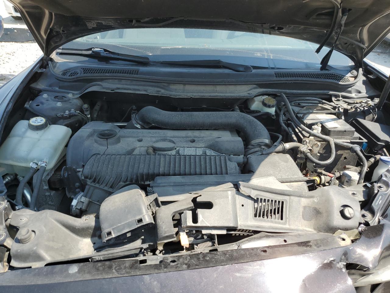 2011 VOLVO C70