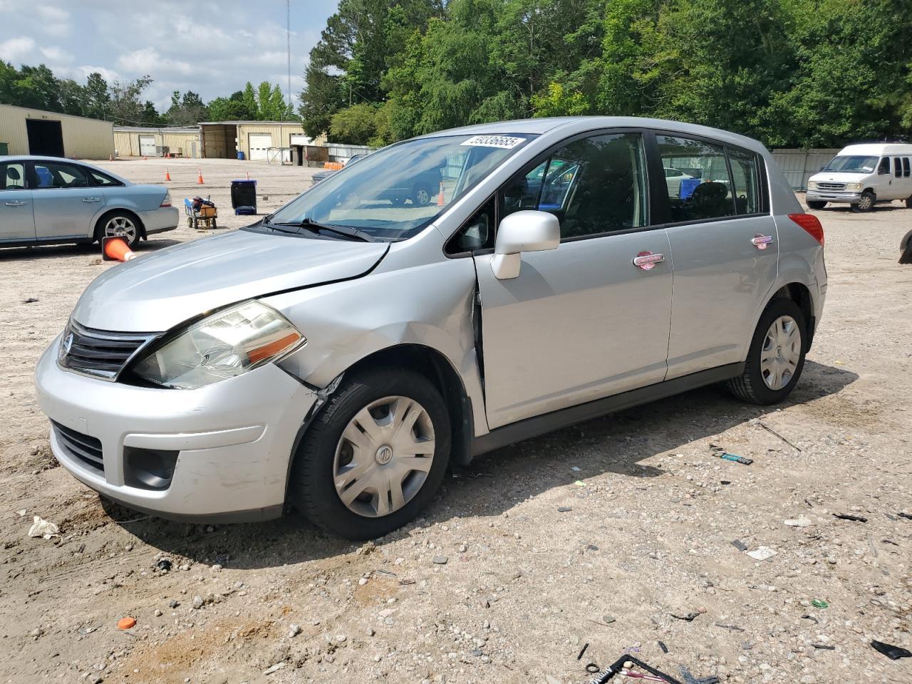2010 NISSAN VERSA