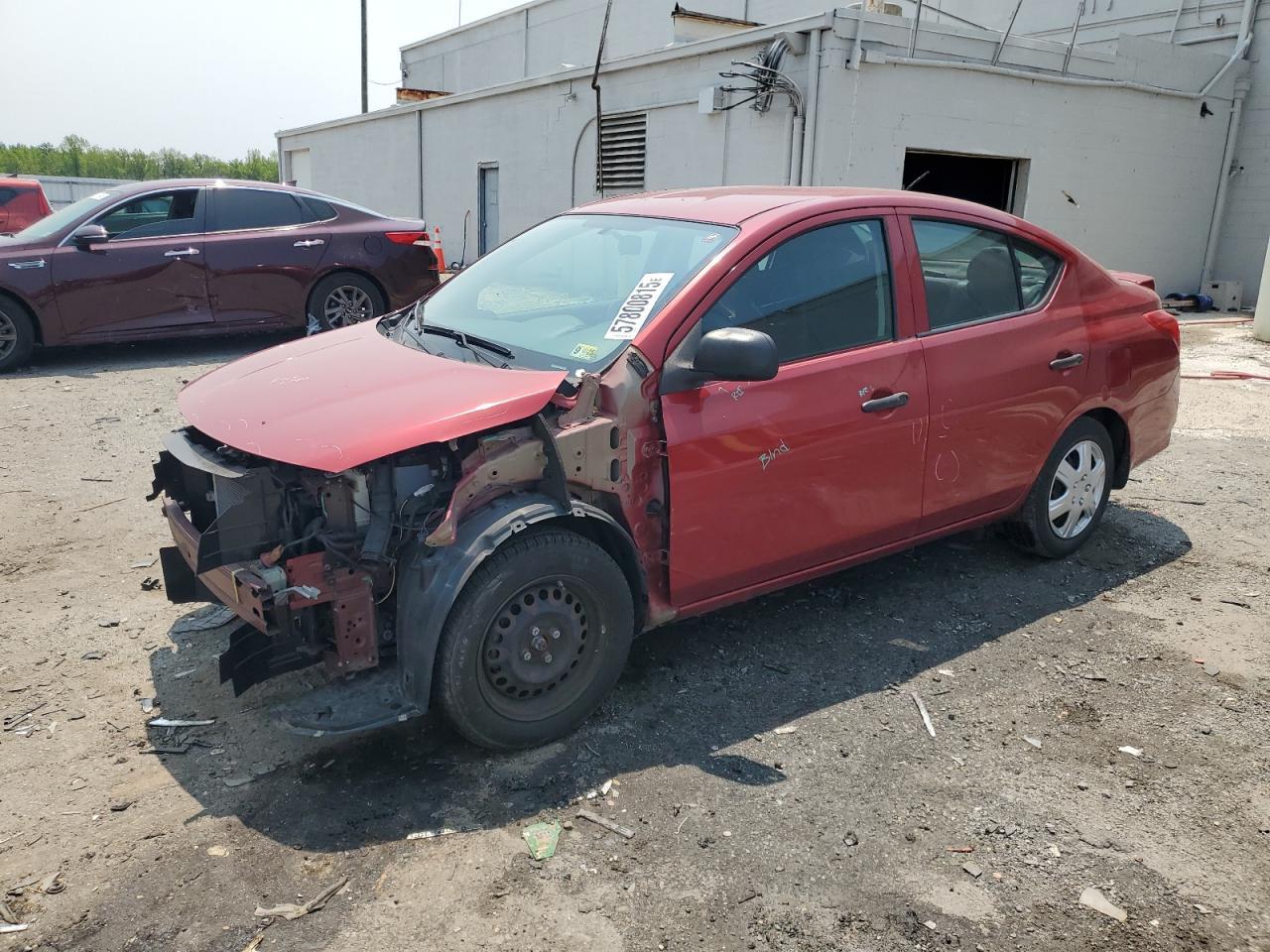 2015 NISSAN VERSA