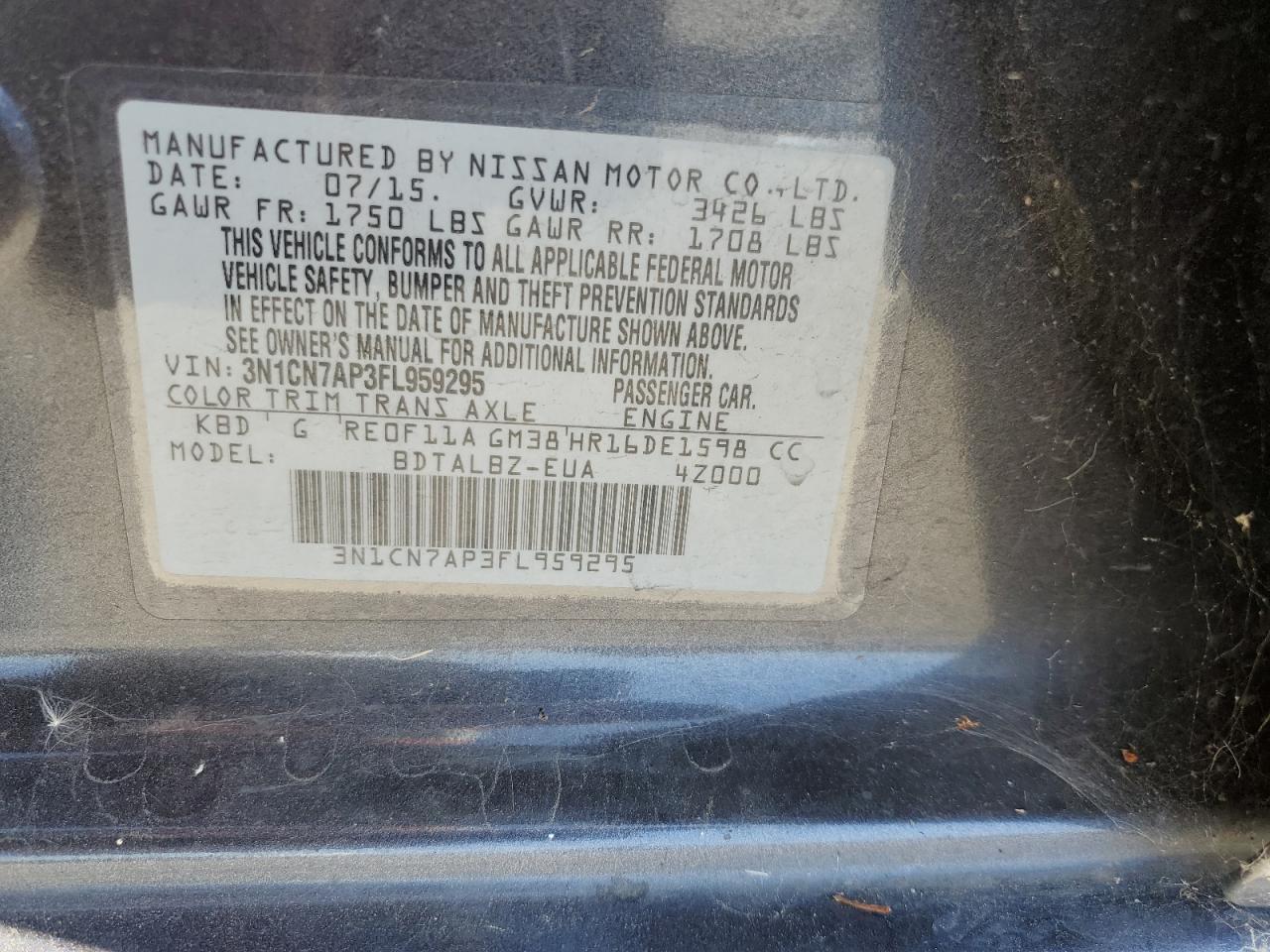 2015 NISSAN VERSA