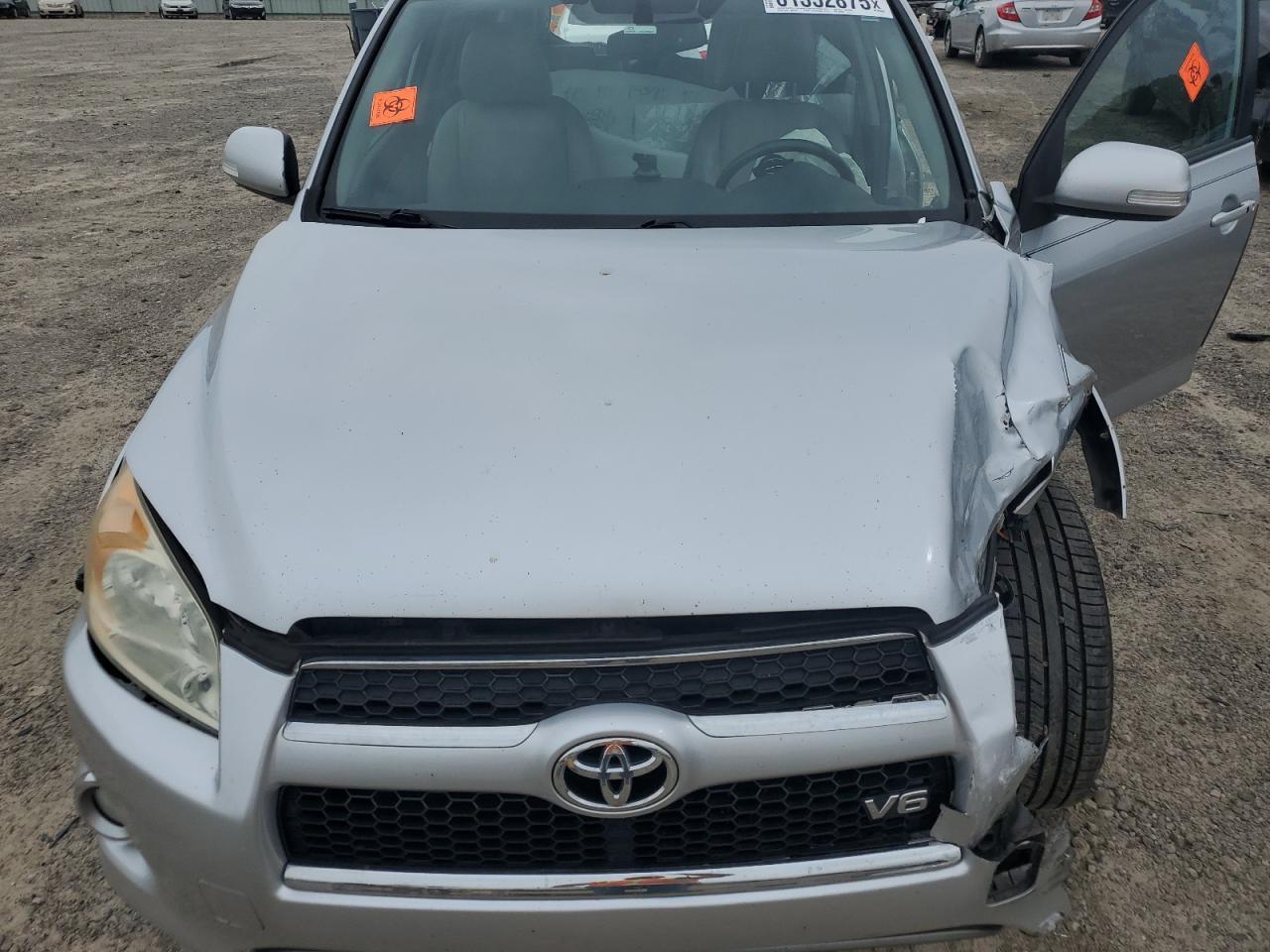 2011 TOYOTA RAV4