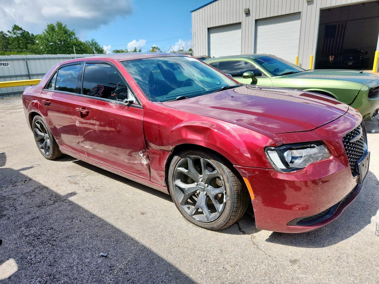 2021 CHRYSLER 300