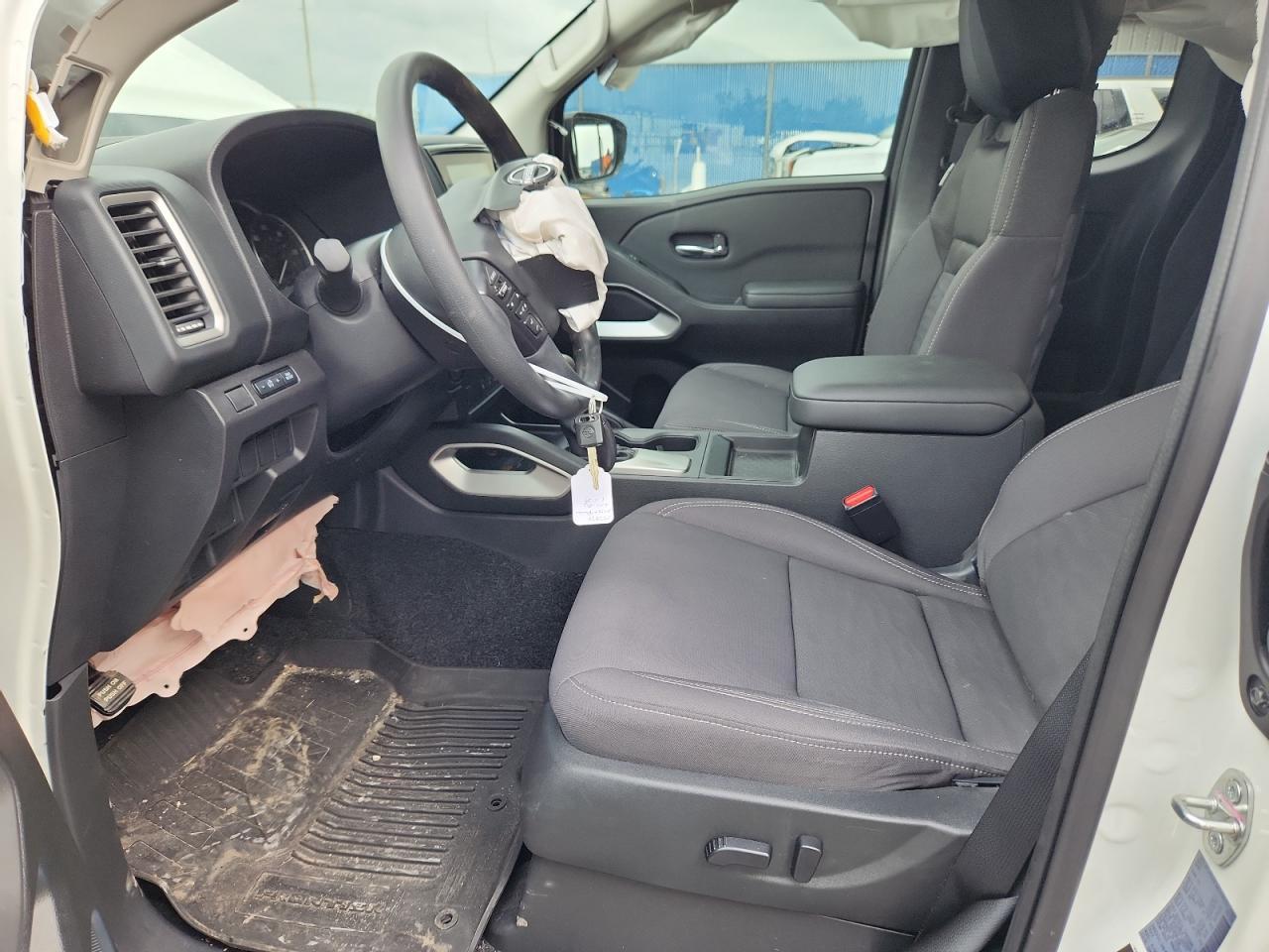 2024 NISSAN Frontier