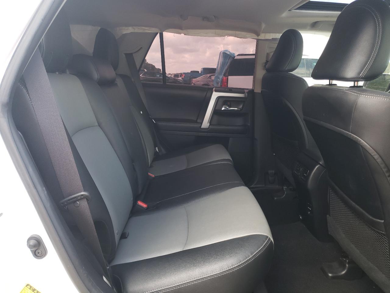 2016 TOYOTA 4Runner