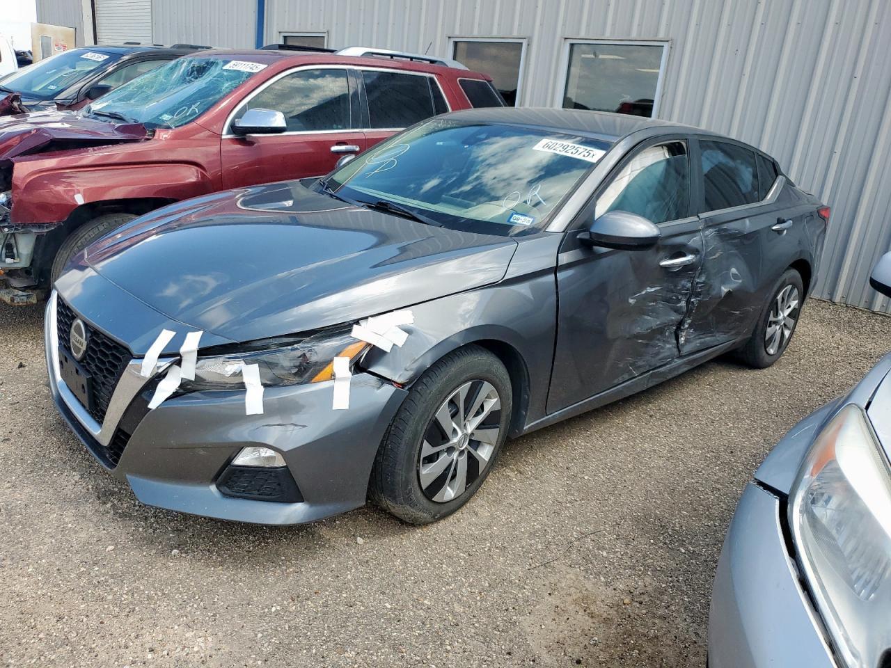 2022 NISSAN ALTIMA