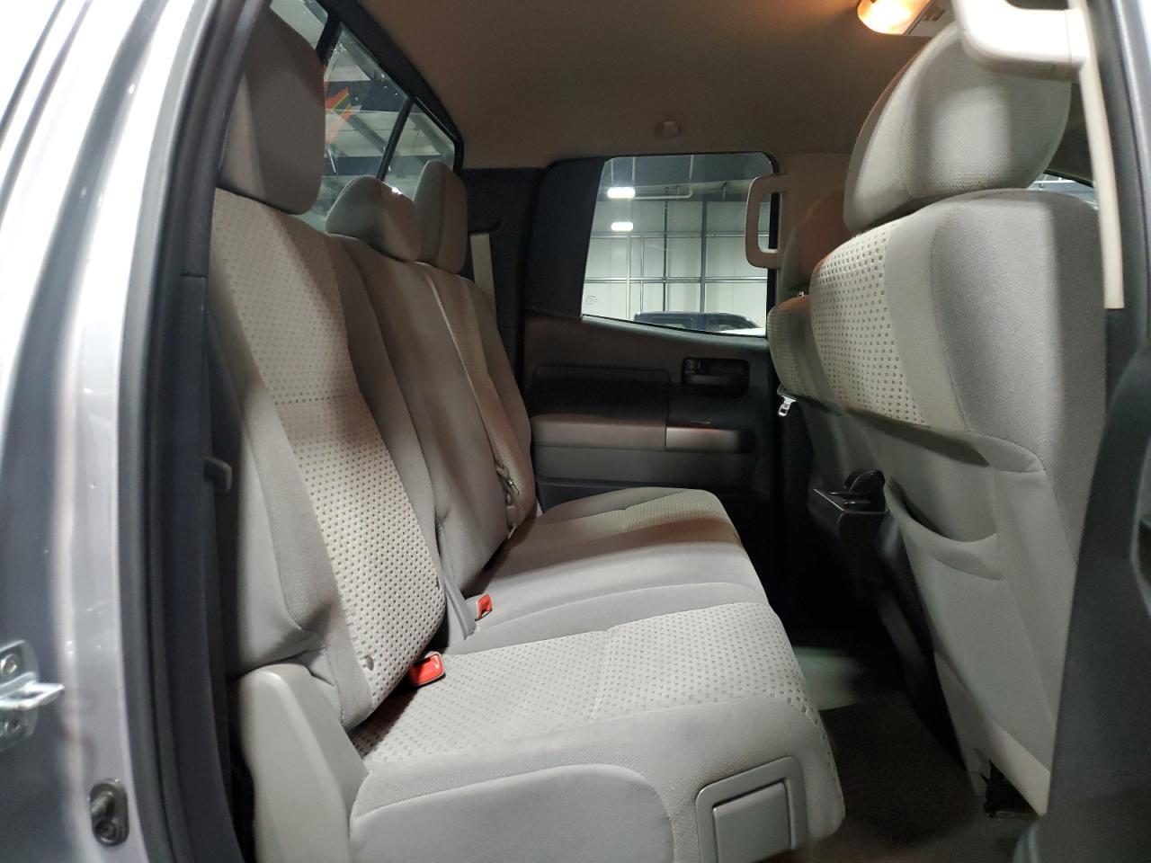 2011 TOYOTA TUNDRA