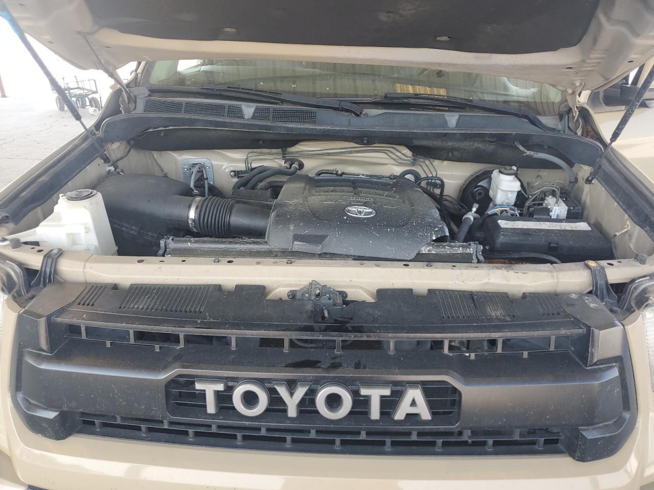 2016 TOYOTA TUNDRA