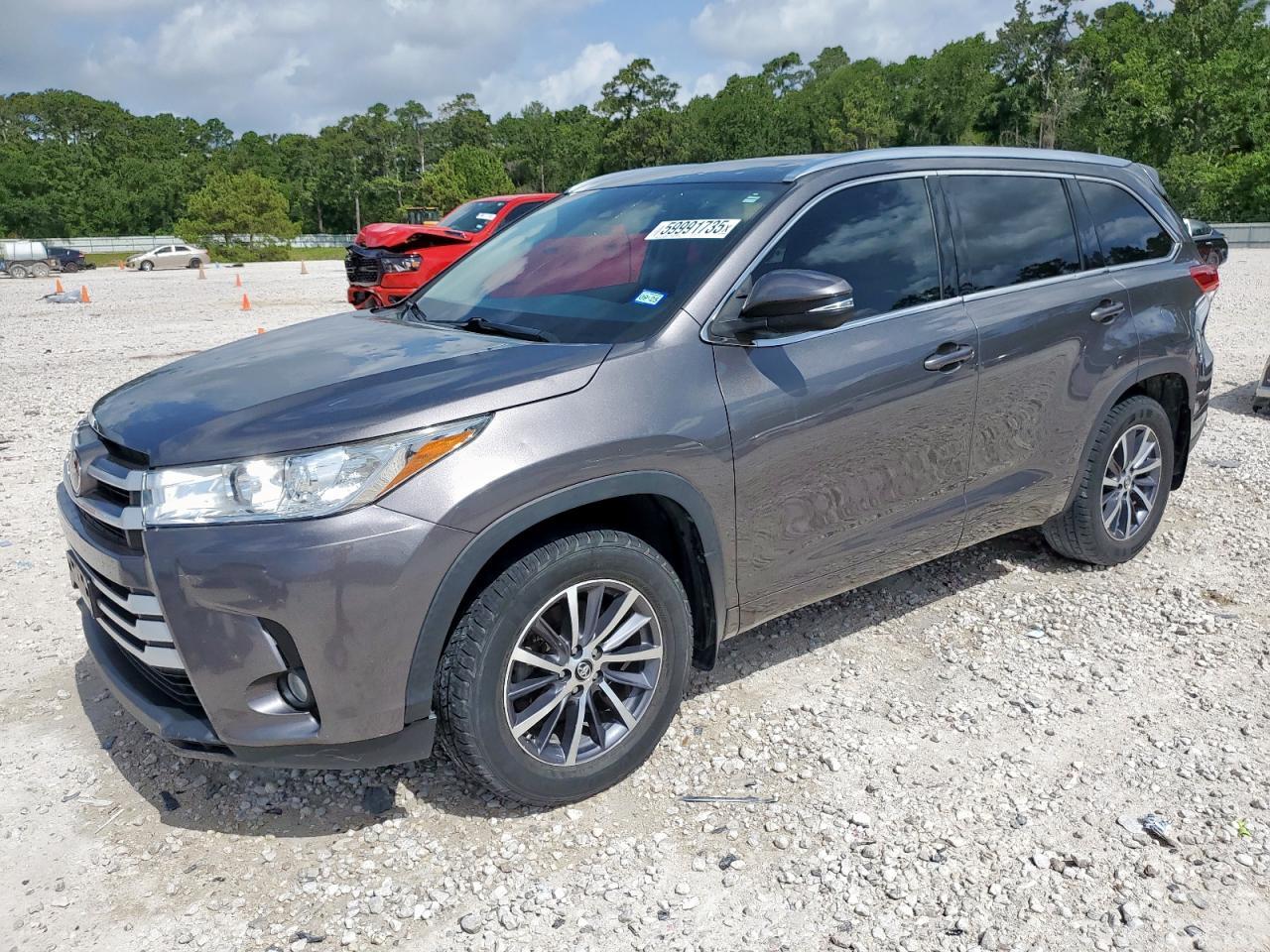 2018 TOYOTA HIGHLANDER