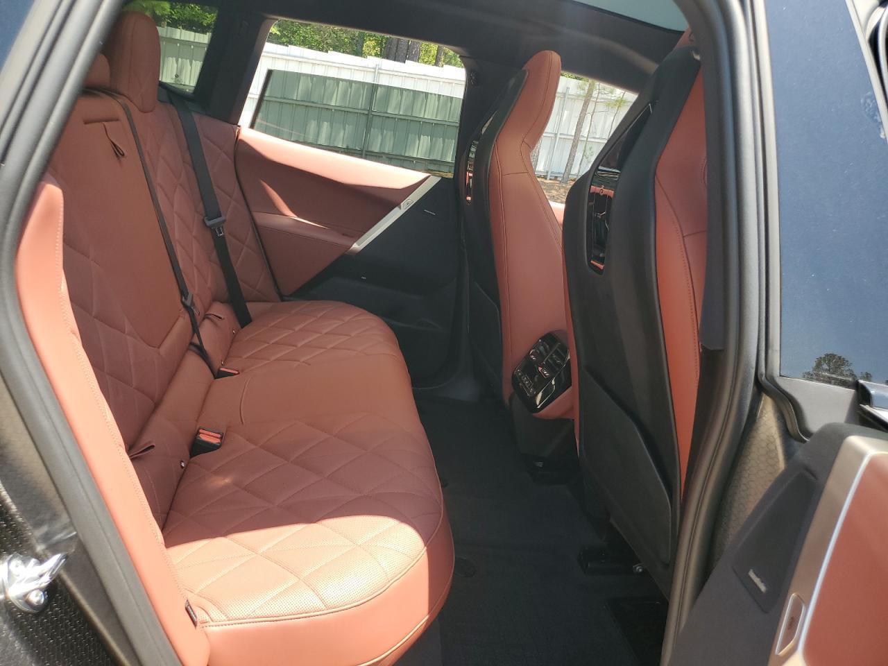 2024 BMW iX