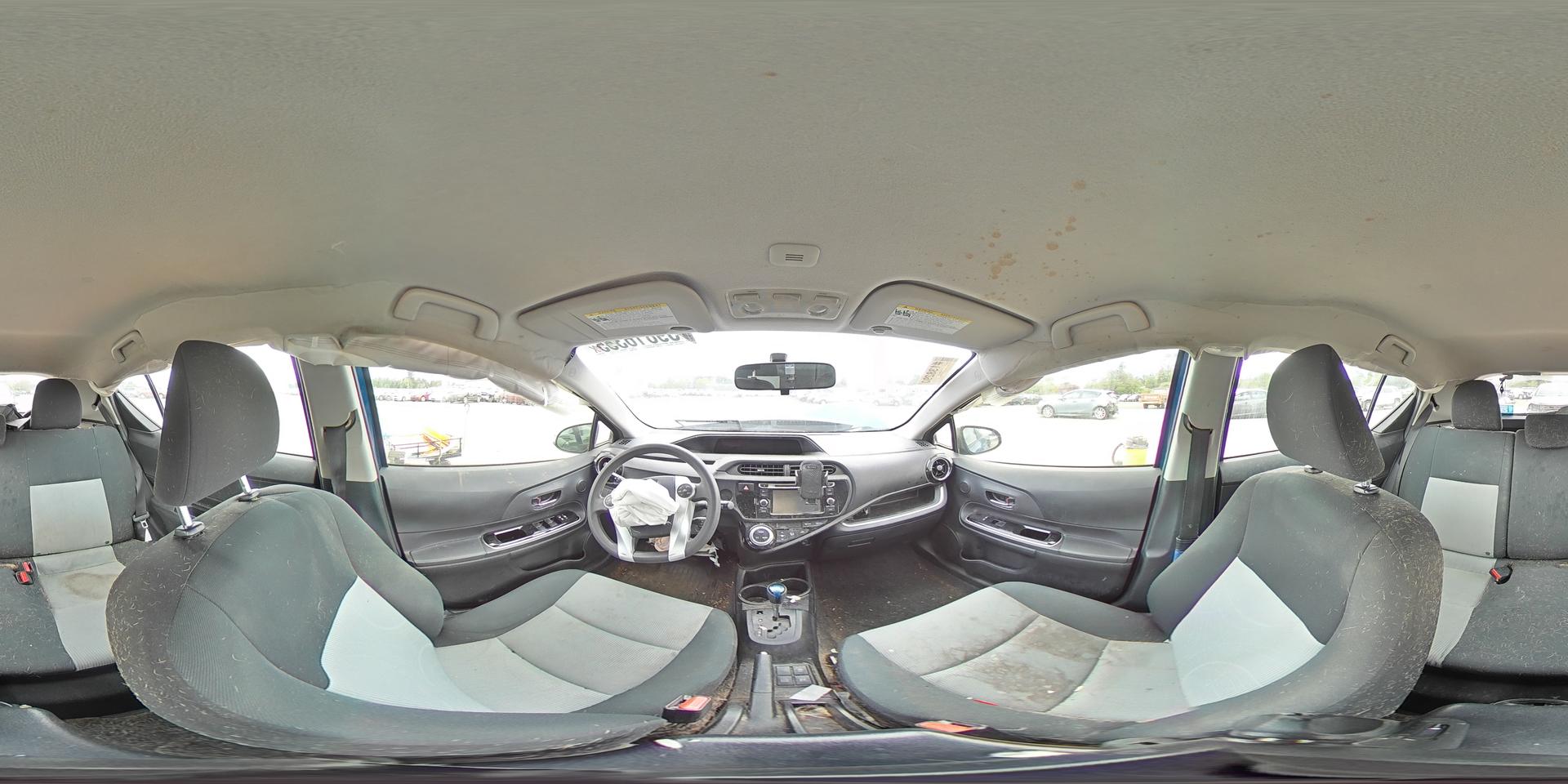 2015 TOYOTA Prius c