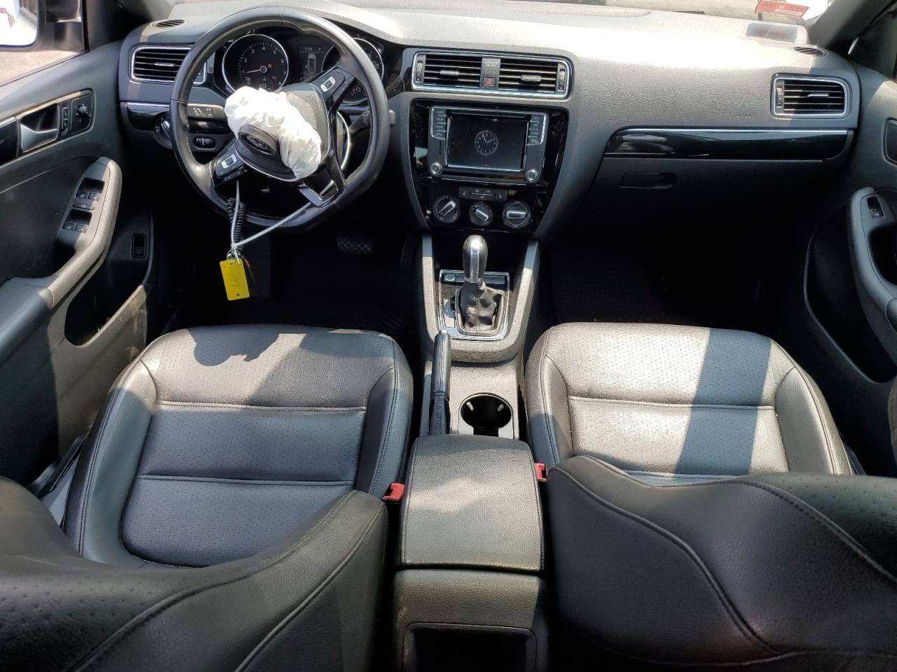 2018 VOLKSWAGEN JETTA
