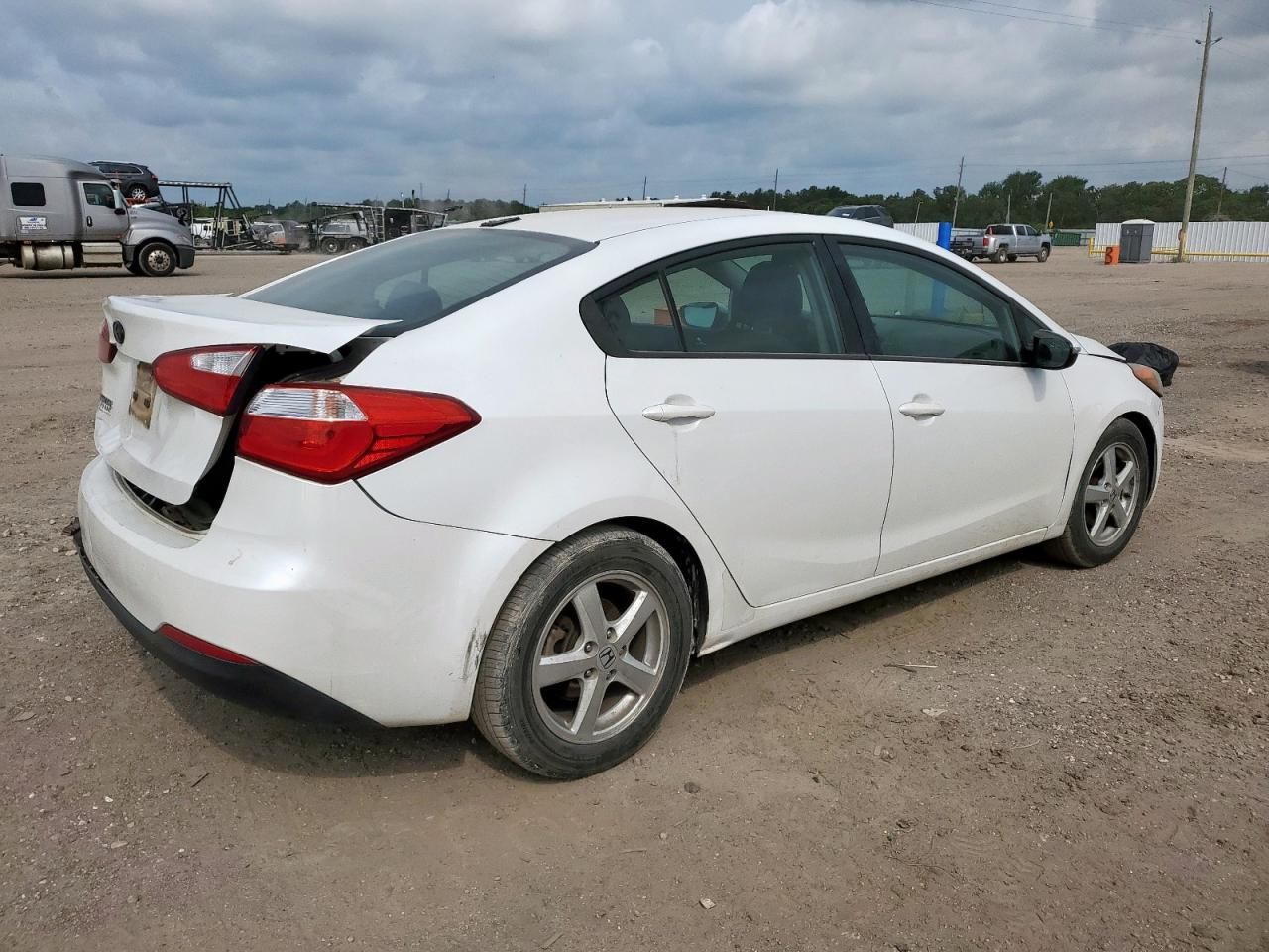 2015 KIA FORTE