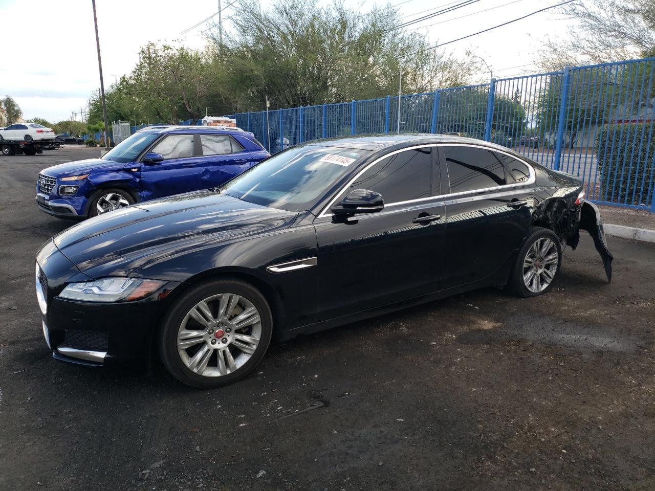 2017 JAGUAR XF
