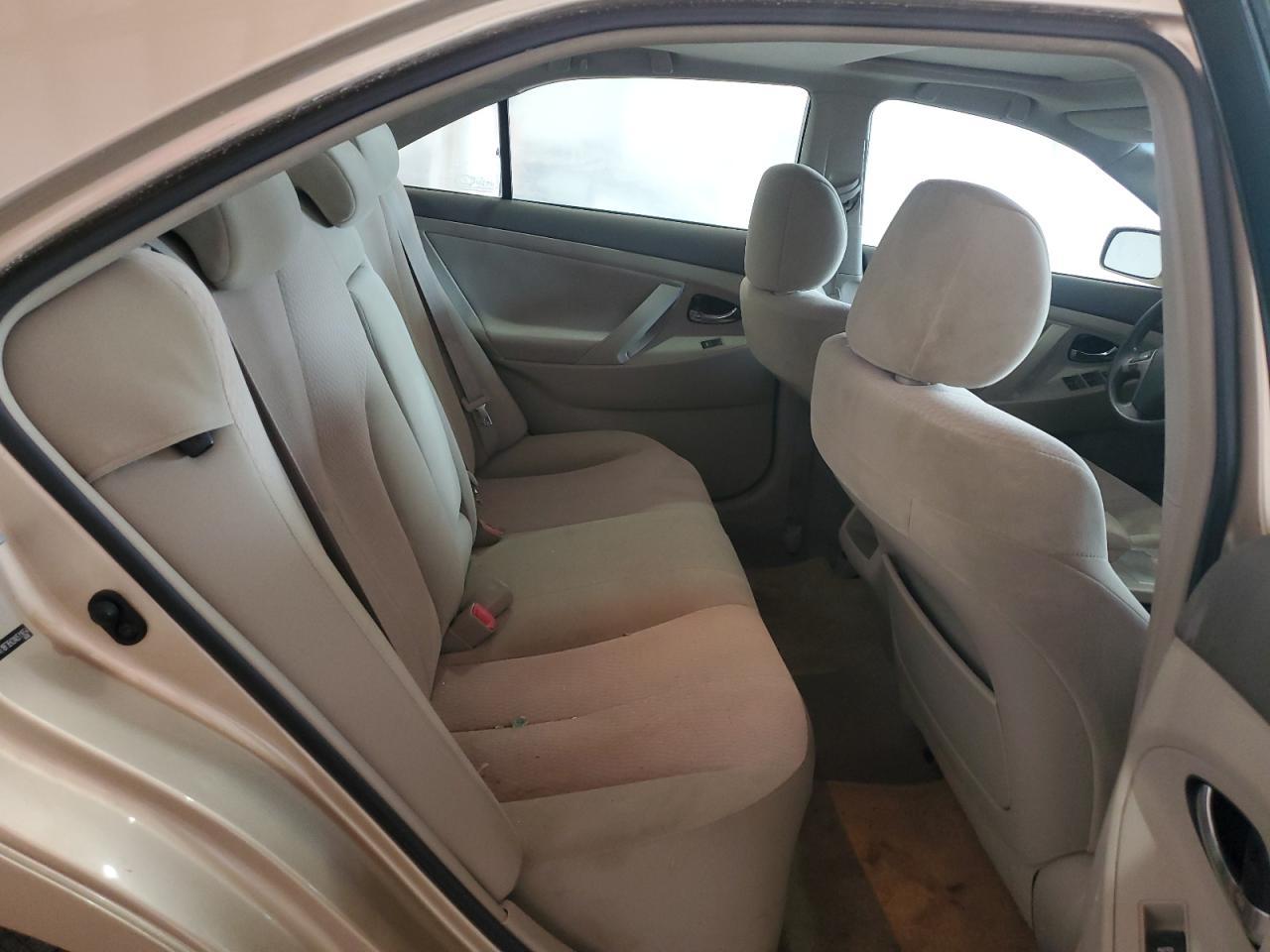 2010 TOYOTA CAMRY