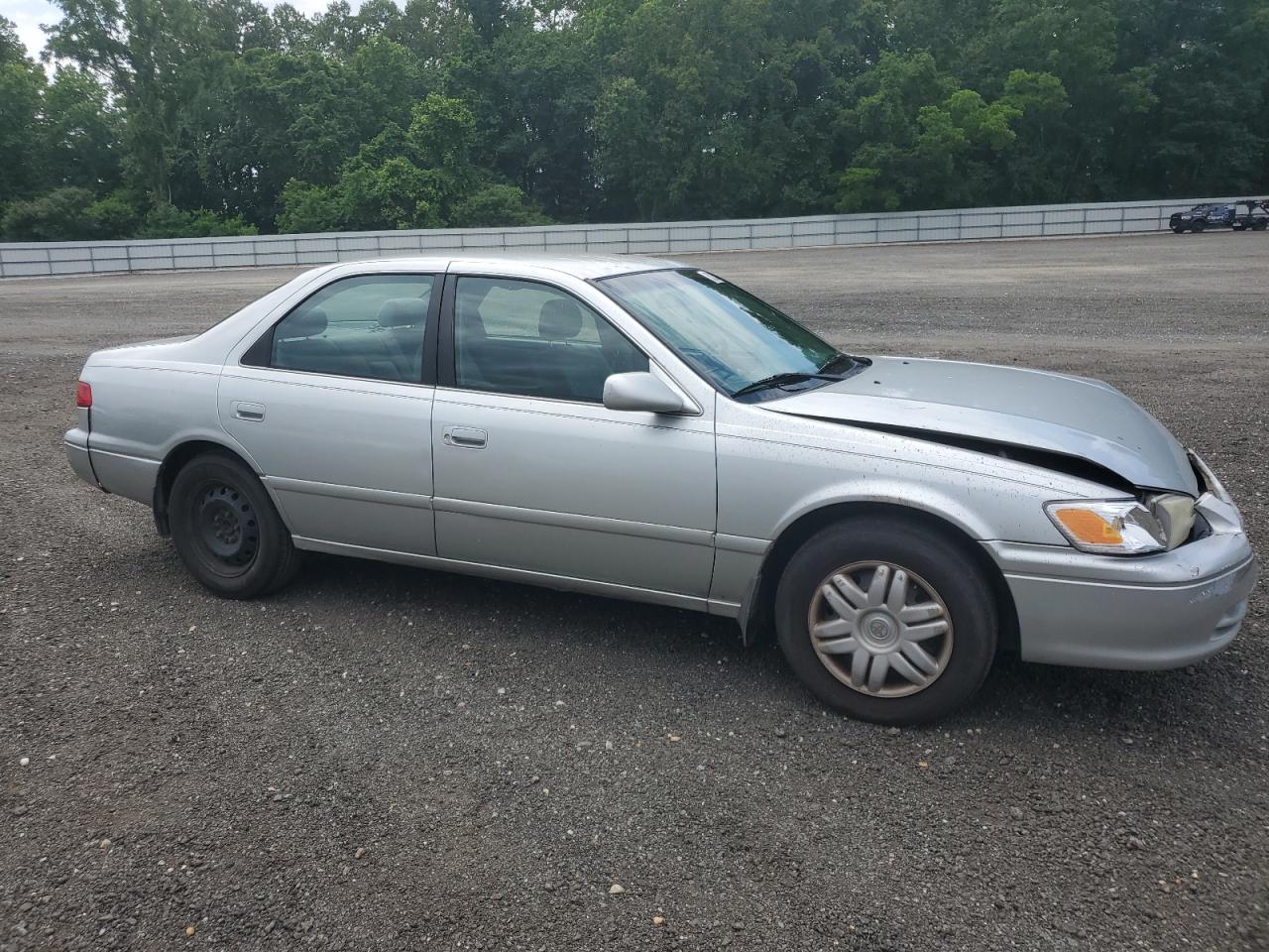 2001 TOYOTA CAMRY