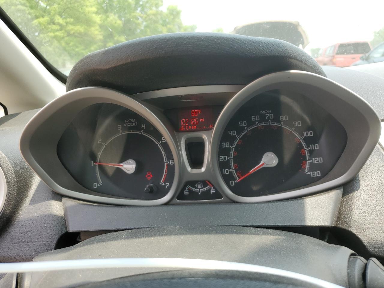 2013 FORD Fiesta