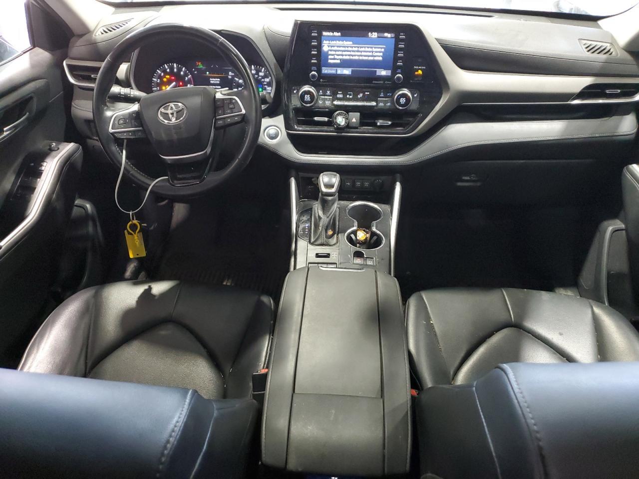 2021 TOYOTA HIGHLANDER