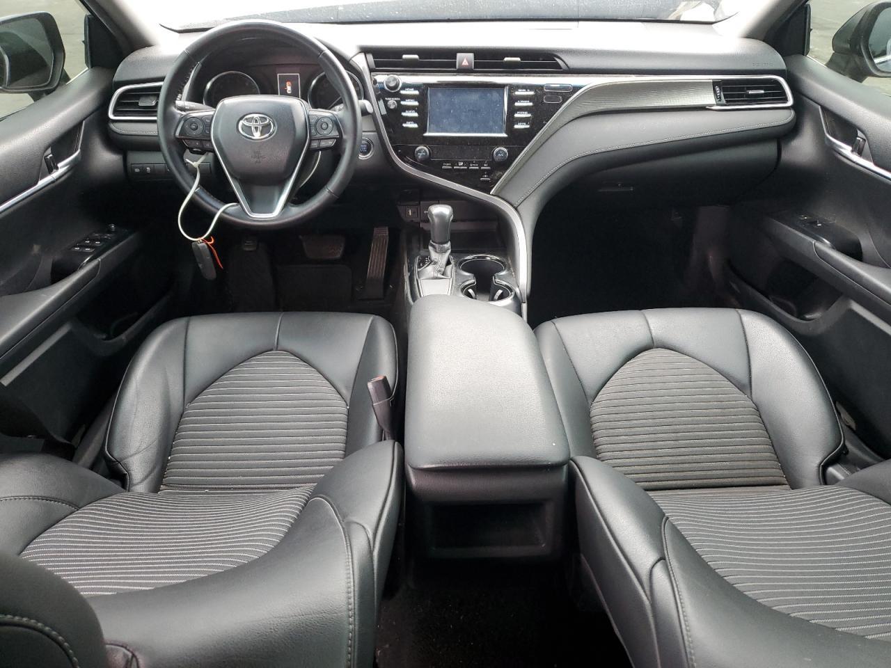 2018 TOYOTA CAMRY